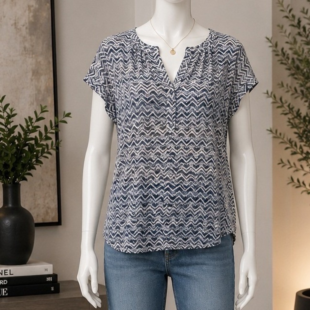Dept 222 Womens Blouse Blue White Chevron Split Neck Short Sleeve Large